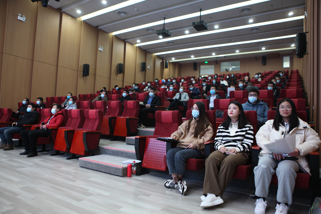 AC米兰微电召开2021年大学生述职会